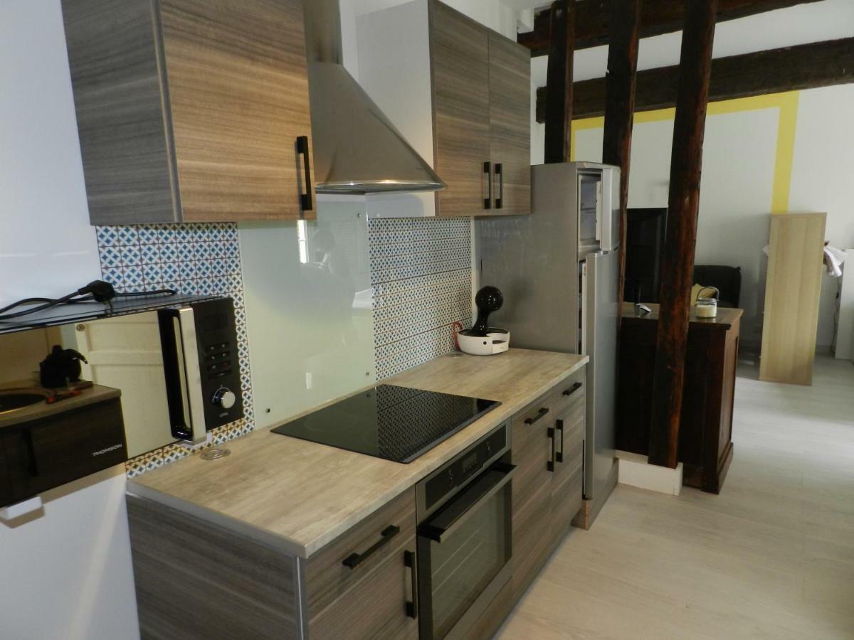 L Imprevu Apartment Chartres Luaran gambar
