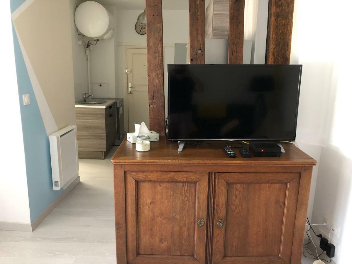 L Imprevu Apartment Chartres Luaran gambar