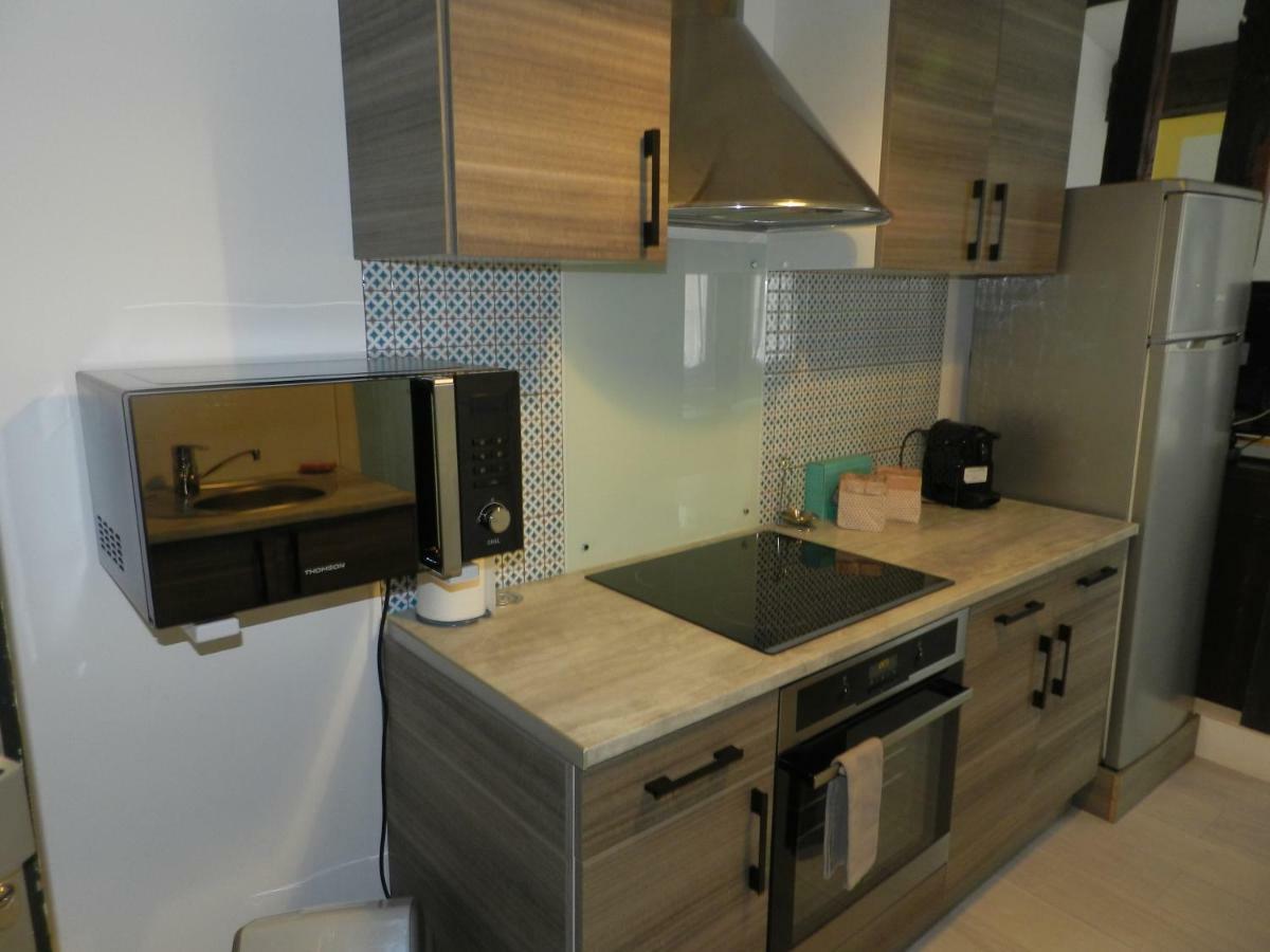 L Imprevu Apartment Chartres Luaran gambar