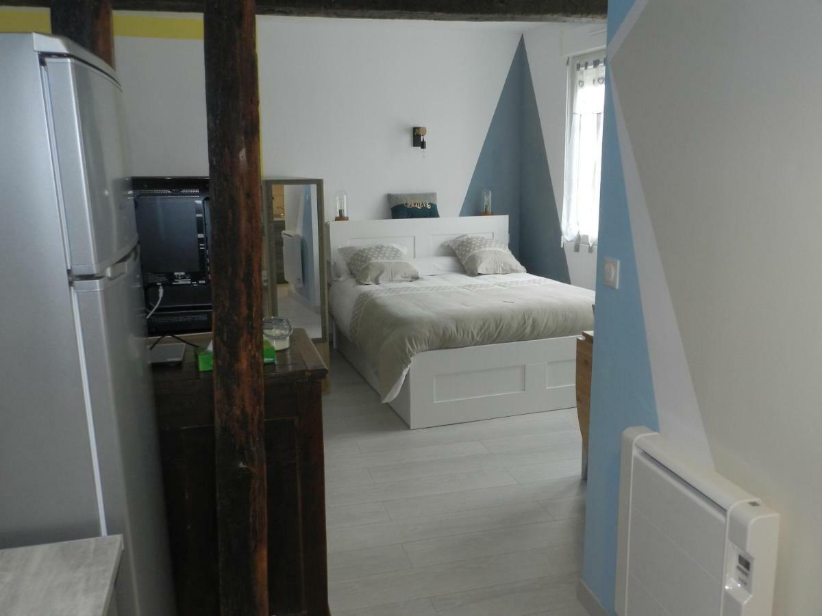 L Imprevu Apartment Chartres Luaran gambar